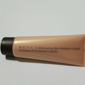 Becca shimmering skin perfector liquid